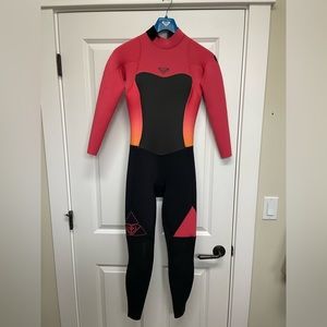 Roxy Women's Red and Black Long Sleeve Wetsuit
